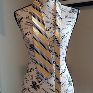 Barneys New York tie